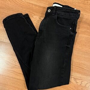 Zara Women's Black Straight Leg Jeans